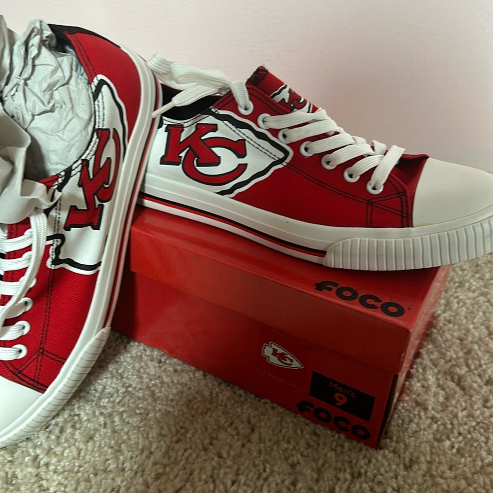 Kansas city Chiefs mens /womens sneakers